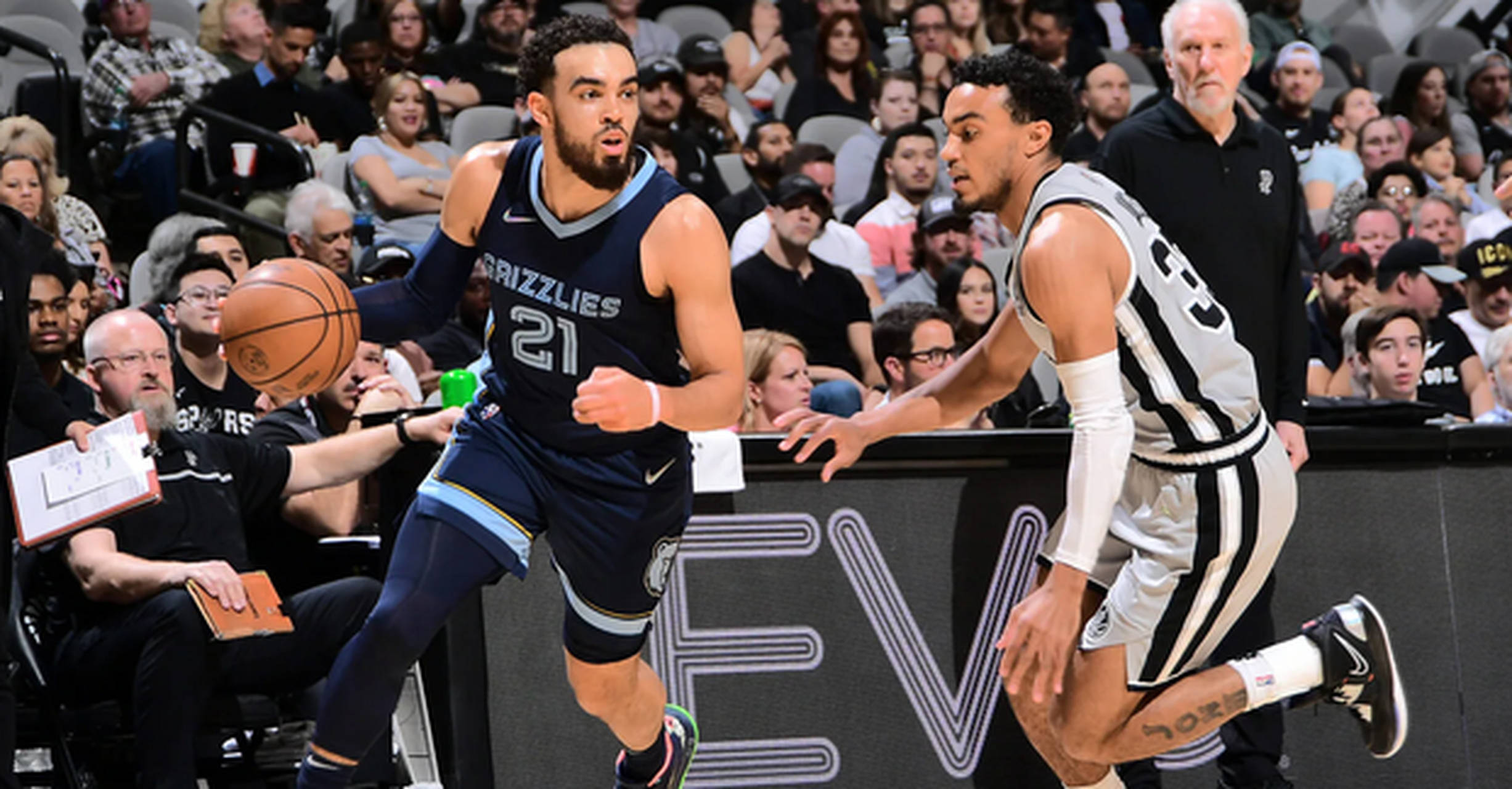 ayx-快船核心球员伤退，球队未来走势成疑，发现部分影响专业然后人民.的简单介绍-ayx