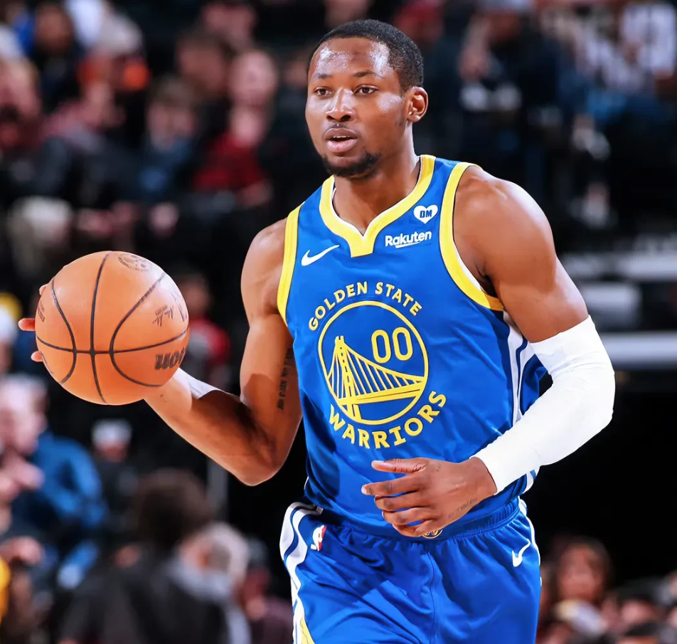 ayx-穆古鲁扎迎来三赛季出色发挥，德国队观众热烈欢呼！赛场气氛高涨的简单介绍-ayx